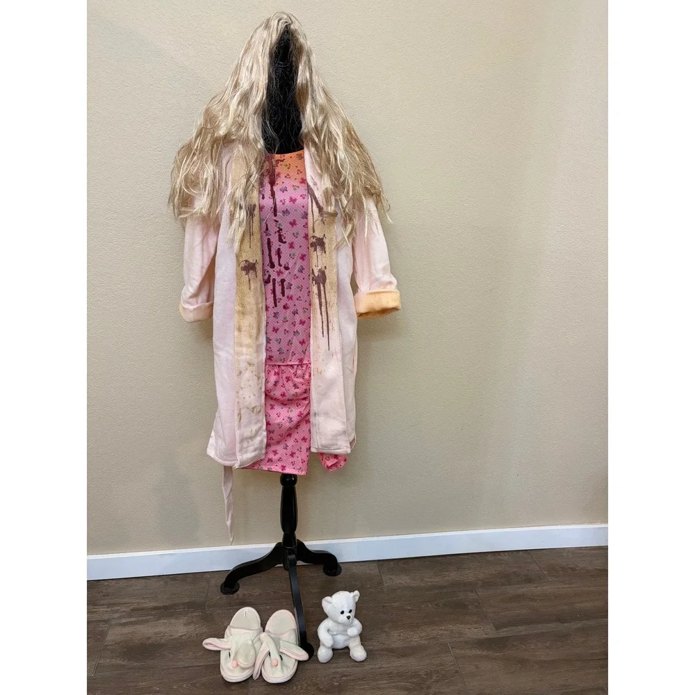 Spirit Halloween The Walking Dead Bunny Slipper Girl Costume Pink Adult S/M 4-8